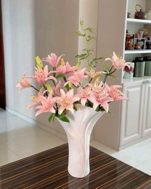 Daily Fresh Flower for Flower Pot